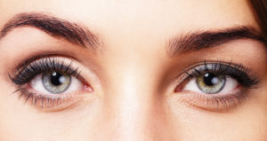 image of eyebrow tinting